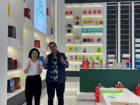 國(guó)際客戶洽談